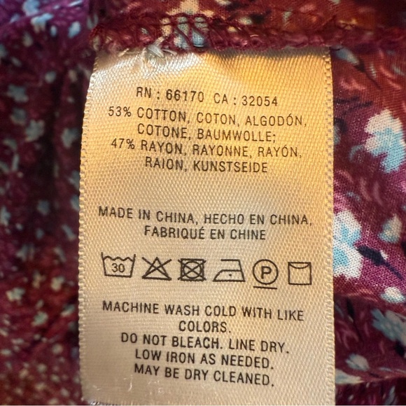 Maeve by Anthropologie Calico Purple 3/4 Sleeve Button Down Shirt - Picture 8 of 9